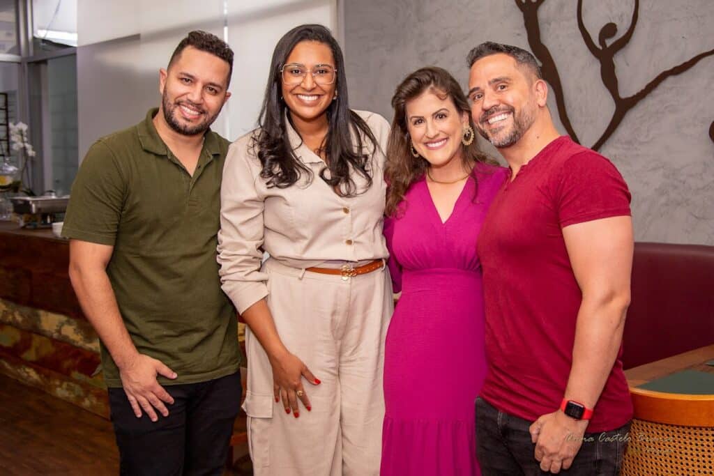 David Tomazi, Monique Moraes, Michelly Quintão e Breno Romanini no evento da H2 Hoteis em Belo Horizonte